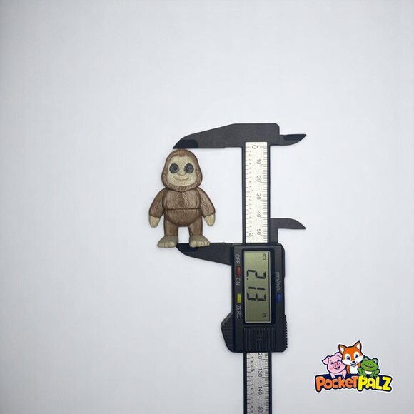 3D Printed Articulated Big Foot Fidget Toy and Keychain - Picture 8 of 9
